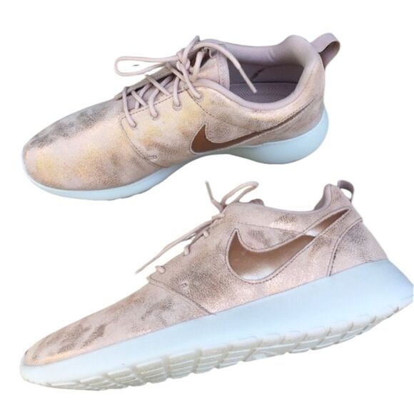 NIKE ROSHE ONE PRM SNEAKERS 8.5 - Picture 4 of 7